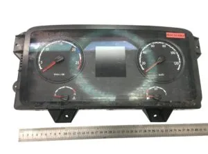 Ceas de bord pentru scania – multiple modele (2627468, 2530705, 1900876, 1915682, 1941220, 2020260, 2052459, 2062126, 2201005, 2303257, 2311708, 2291064, 2432998, 1919767)