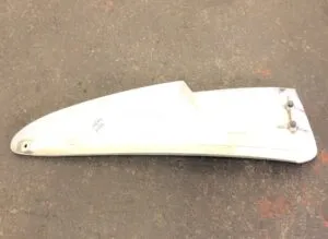 Spoiler lateral cabină dreapta sus pentru volvo, coduri 3981728 și 3981730