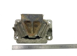 Izolator de vibrații motor spate dreapta scania 1532558 1411325 1 Izolator de vibrații motor spate dreapta scania 1532558 1411325