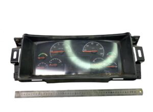 Panou de bord pentru volvo, coduri: 70398585, 70329295, 70378703, 70392912, 70393853, 70395665, 70398547, 22170119, 22205475