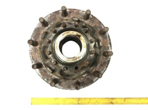 Butuc roată cu disc pentru axa motoare stânga volvo (coduri: 85107753, 7485107753, 20516957, 20535263, 7420535263, 7420535264, 85103803, 20567394, 20428193, 21575071, 22105672, 22105678) 1 Butuc roată cu disc pentru axa motoare stânga volvo (coduri: 85107753, 7485107753, 20516957, 20535263, 7420535263, 7420535264, 85103803, 20567394, 20428193, 21575071, 22105672, 22105678)