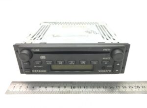 Radio auto volvo model vr300 cu rds și cd player 1 Radio auto volvo model vr300 cu rds și cd player