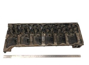 Chiuloasă renault motor diesel 6 cilindri 1 Chiuloasă renault motor diesel 6 cilindri
