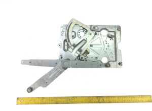 Mecanism regulator de geam dreapta volvo 3176542 1062009 1063292 20453660 8191245 1 Mecanism regulator de geam dreapta volvo 3176542 1062009 1063292 20453660 8191245