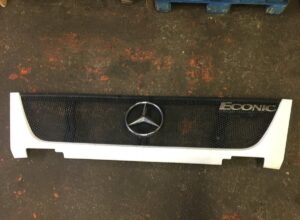 Grilă superioară mercedes econic a9578850353 1 Grilă superioară mercedes econic a9578850353