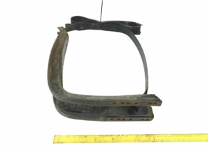 Suporturi pentru rezervor de combustibil volvo (20361438/20742737) - set de 2 bucăți 1 Suporturi pentru rezervor de combustibil volvo (20361438/20742737) – set de 2 bucăți