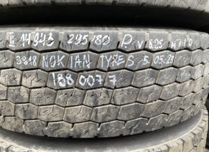 Roată scania 295/80r22. 5 p. V 8. 25 m+s 1 Roată scania 295/80r22. 5 p. V 8. 25 m+s