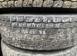 Roată scania 295/80r22. 5 nokian tyres 1 Roată scania 295/80r22. 5 nokian tyres