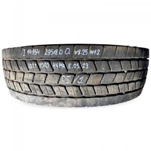 Anvelopă 295/80r22. 5 yokohama, v8. 25 m12, 3821, 8. 05. 23