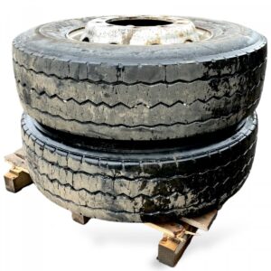 Set 2 roți volvo 305/70r22. 5 225x825 1 Set 2 roți volvo 305/70r22. 5 225×825