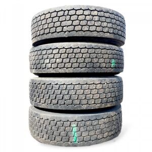 Set 4 anvelope volvo 225×825 305/70r22. 5