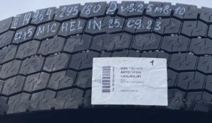 Roată volvo 295/80r22. 5 225x9 225x8. 25 116 1 Roată volvo 295/80r22. 5 225×9 225×8. 25 116