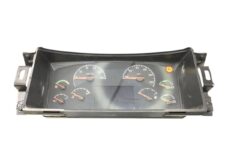 Ceas de Bord Volvo pentru Camioane - Diverse Modele (Coduri: 70398585, 70329295, 70378703, 70392912, 70393853, 70395665, 70398547, 22170119, 22205475)