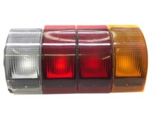 Lampă din spate dreapta Volvo cu patru compartimente colorate