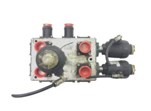 Supapă lichid de răcire încălzitor de apă volvo 20894099 22358008 1 Supapă lichid de răcire încălzitor de apă volvo 20894099 22358008