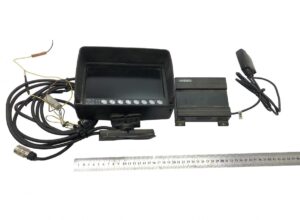 Sistem de navigație mercedes cu ecran și cabluri - 010-00668-01 010-00606-10 0208603 1 Sistem de navigație mercedes cu ecran și cabluri – 010-00668-01 010-00606-10 0208603