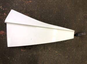 Spoiler lateral cabină sus stânga pentru mercedes (cod: 9607902765 / a9607902765)