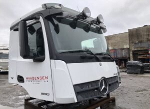 Cabină mercedes antos 1830 1 Cabină mercedes antos 1830