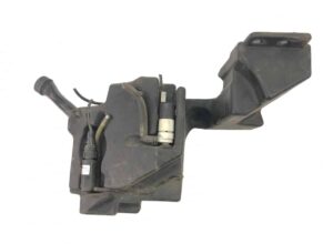 Vas pentru spălarea parbrizului mercedes a9608695420 / 9608695420 / a0008694021 / 0008694021 / 0008604726 / a0008604726