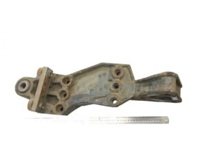 Suport arc lamelar axă față-spate dreapta volvo 20580568, 21046164, 21321851 1 Suport arc lamelar axă față-spate dreapta volvo 20580568, 21046164, 21321851
