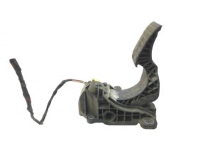 Pedală de accelerație cu senzor de poziție volvo - coduri 82606437, 84541223 1 Pedală de accelerație cu senzor de poziție volvo – coduri 82606437, 84541223