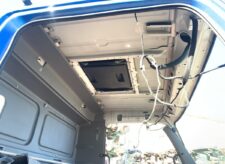Carcasă de cabină Mercedes Actros MP2/MP3 (Coduri OEM: 9406001105, 9406000001, A9406001105, A9406000001)