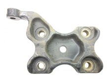 Suport de fixare arc lamelar axă motor stânga Volvo 20582109