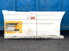 Spoiler lateral stânga Scania (cod 2027318) - Alb/Portocaliu, Uzat