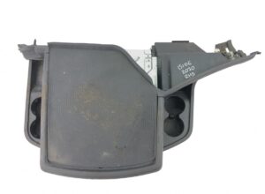 Compartiment de depozitare bord scania cu suport pentru pahare - coduri: 1846232, 1846247, 1921169, 1921171 1 Compartiment de depozitare bord scania cu suport pentru pahare – coduri: 1846232, 1846247, 1921169, 1921171