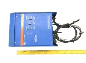 Invertor/încărcător victron energy multiplus 24/3000/70-16 24v 220v
