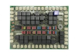 Placă de circuite cu siguranțe pentru camion scania b3222r3 1 Placă de circuite cu siguranțe pentru camion scania b3222r3