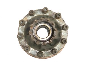 Butuc roată cu disc pentru axa motrice dreapta volvo 85107753