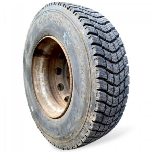 Kumho 295/80r22. 5 1 Kumho 295/80r22. 5