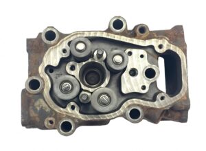 Chiuloasă scania pentru motor diesel 6 cilindri, coduri 1921303, 2005283, 2330322, 1874583, 1855950, 2002702 1 Chiuloasă scania pentru motor diesel 6 cilindri, coduri 1921303, 2005283, 2330322, 1874583, 1855950, 2002702