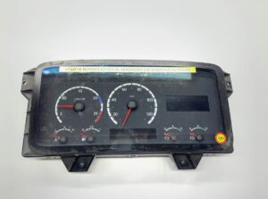Ceas de bord scania - model analogic cu indicator de viteză și turație 1 Ceas de bord scania – model analogic cu indicator de viteză și turație