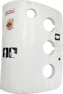Carcasă far dreapta scania cu decupaje multiple și indicator nödöppnare 1 Carcasă far dreapta scania cu decupaje multiple și indicator nödöppnare