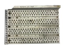 Placă Perforată Metalică pentru Acoperire Cadru Mercedes Cod 15324 V.P. 2460