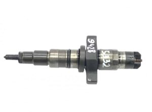 Injector de combustibil generic 8246 5232