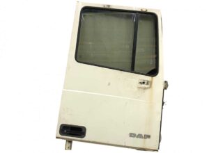 Ușă dreapta cabină daf albă 1304061 1676219 1 Ușă dreapta cabină daf albă 1304061 1676219
