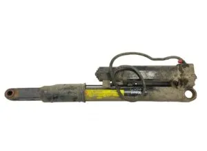 Cilindru rabatare cabină iveco 504065532 / 5802187029 / 500368557