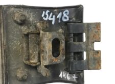 Clema de montare apărătoare de noroi, axele față dreapta, Scania 1408370 (image)