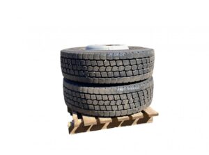 Set roți 2 bucăți 275/70r22. 5 - 225x8. 25 pentru volvo 1 Set roți 2 bucăți 275/70r22. 5 – 225×8. 25 pentru volvo