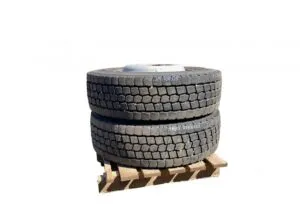 Set roți 2 bucăți 275/70r22. 5 – 225×8. 25 pentru volvo