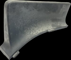 Capac din plastic pentru legătura între cabină și apărător de noroi spate dreapta scania 1443092
