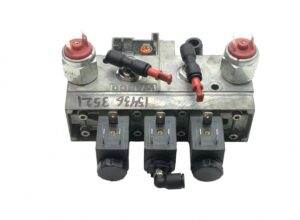 Supapă de control ușă laterală pentru autobuz scania wabco 1936 3521 1 Supapă de control ușă laterală pentru autobuz scania wabco 1936 3521