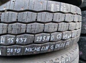 Roată michelin 295/80 r22. 5