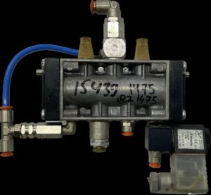 Supapă de control pentru ușa laterală autobuz volvo 052329cx 34938352900-12