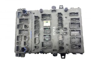 Panou de siguranțe renault 7422009557 7423341346 1 Panou de siguranțe renault 7422009557 7423341346