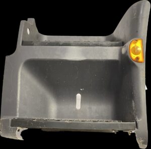 Ansamblu placă de trepte stânga volvo cu lampă - coduri 20593721, 20538247, 20538012, 21087113 1 Ansamblu placă de trepte stânga volvo cu lampă – coduri 20593721, 20538247, 20538012, 21087113