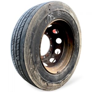 Roată mercedes dunlop sp442 275/70r22. 5 1 Roată mercedes dunlop sp442 275/70r22. 5